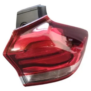 Lanterna Direita Chevrolet Tracker 2021