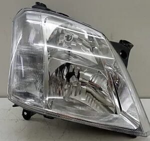 Par Farol Meriva 2003